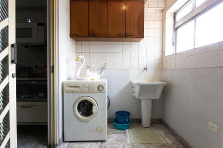 Apartamento à venda com 74m², 2 quartos e 1 vagaÁrea de Serviço