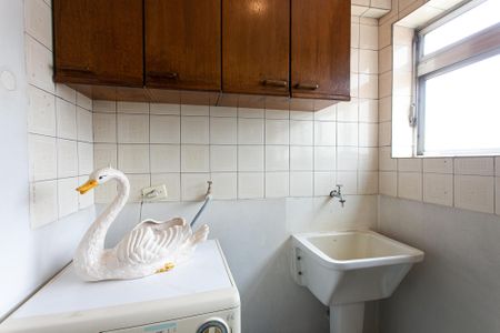 Apartamento à venda com 74m², 2 quartos e 1 vagaÁrea de Serviço