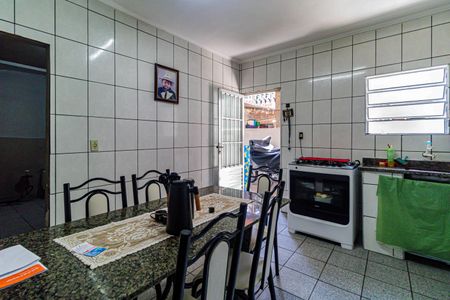 Casa à venda com 186m², 5 quartos e 3 vagas Casa à venda com 186m², 5 quartos e 3 vagasCasa 02 - Cozinha