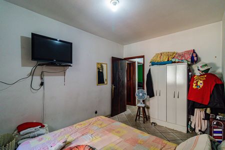 Casa à venda com 186m², 5 quartos e 3 vagas Casa à venda com 186m², 5 quartos e 3 vagasCasa 01 - Quarto 02