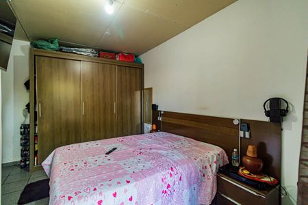 Casa à venda com 186m², 5 quartos e 3 vagas Casa à venda com 186m², 5 quartos e 3 vagasCasa 02 - Suite 01