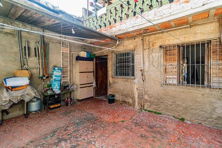 Casa à venda com 186m², 5 quartos e 3 vagas Casa à venda com 186m², 5 quartos e 3 vagasCasa 01 - Quintal