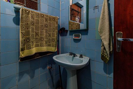 Casa à venda com 186m², 5 quartos e 3 vagas Casa à venda com 186m², 5 quartos e 3 vagasCasa 01 - Banheiro