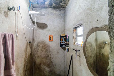 Casa à venda com 186m², 5 quartos e 3 vagas Casa à venda com 186m², 5 quartos e 3 vagasCasa 02 - Sala banheiro