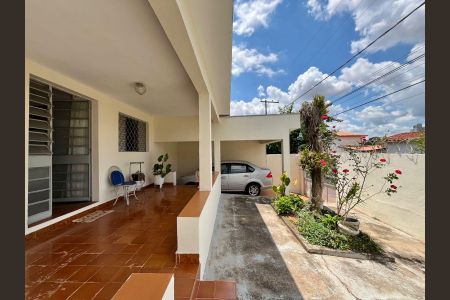 Casa à venda com 141m², 3 quartos e 1 vagaVaranda