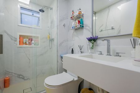 Apartamento à venda com 103m², 2 quartos e 1 vagaBanheiro da Suíte