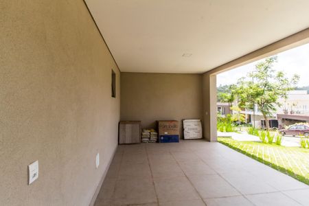 Casa de condomínio à venda com 387m², 4 quartos e 5 vagas Casa de condomínio à venda com 387m², 4 quartos e 5 vagasGaragem