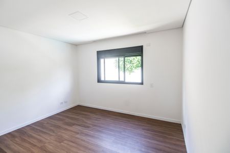 Casa de condomínio à venda com 387m², 4 quartos e 5 vagas Casa de condomínio à venda com 387m², 4 quartos e 5 vagasSuíte 2