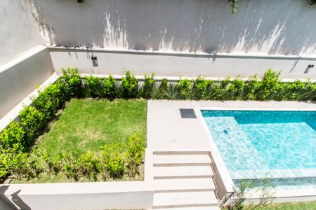 Casa de condomínio à venda com 387m², 4 quartos e 5 vagas Casa de condomínio à venda com 387m², 4 quartos e 5 vagasVista da Suíte