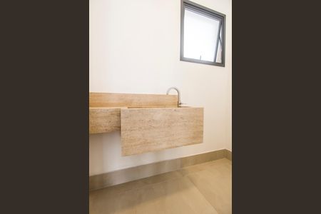 Casa de condomínio à venda com 387m², 4 quartos e 5 vagas Casa de condomínio à venda com 387m², 4 quartos e 5 vagasLavabo