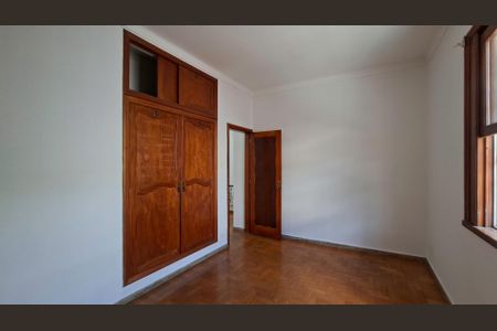 Casa para alugar com 280m², 5 quartos e 2 vagas