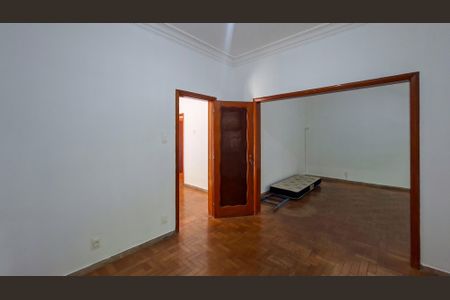 Casa para alugar com 280m², 5 quartos e 2 vagas