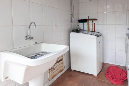Casa à venda com 1000m², 4 quartos e 8 vagas Casa à venda com 1000m², 4 quartos e 8 vagasÁrea de serviço