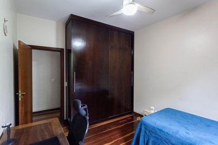 Casa à venda com 1000m², 4 quartos e 8 vagas Casa à venda com 1000m², 4 quartos e 8 vagasQuarto 3
