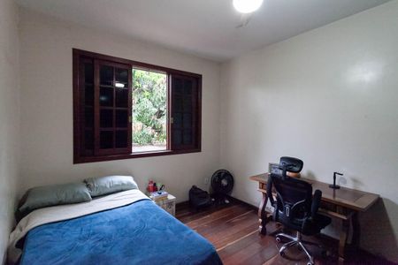 Casa à venda com 1000m², 4 quartos e 8 vagas Casa à venda com 1000m², 4 quartos e 8 vagasQuarto 3