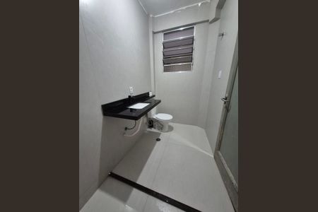Banheiro de apartamento para alugar com 2 quartos, 74m² em Centro Histórico de São Paulo, São Paulo