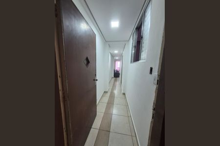 Apartamento para alugar com 74m², 2 quartos e sem vaga Apartamento para alugar com 74m², 2 quartos e sem vagaCorredor