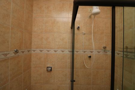 Casa para alugar com 100m², 3 quartos e 3 vagasBanheiro