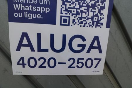 Casa para alugar com 100m², 3 quartos e 3 vagasFachada