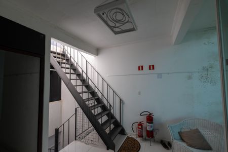 Studio à venda com 100m², 2 quartos e 1 vagaEscada de acesso