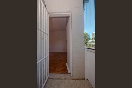 Apartamento à venda com 83m², 2 quartos e 1 vagaVaranda