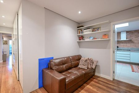 Apartamento à venda com 205m², 4 quartos e 4 vagasSala de Tv