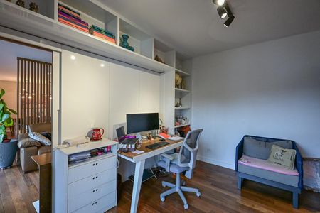 Apartamento à venda com 205m², 4 quartos e 4 vagasEscritório