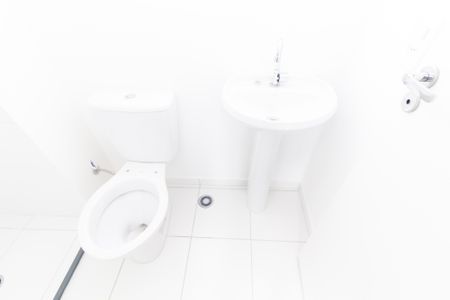 Apartamento para alugar com 31m², 2 quartos e sem vaga Apartamento para alugar com 31m², 2 quartos e sem vagaBanheiro