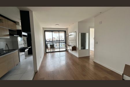 Sala de apartamento para alugar com 2 quartos, 77m² em Recreio dos Bandeirantes, Rio de Janeiro