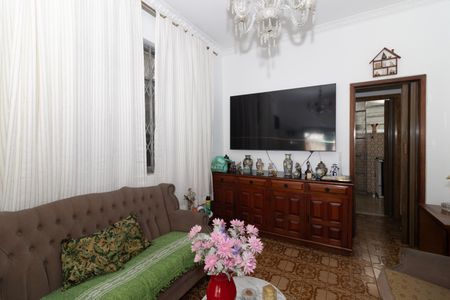 Casa para alugar com 150m², 3 quartos e 2 vagas Casa para alugar com 150m², 3 quartos e 2 vagasSala