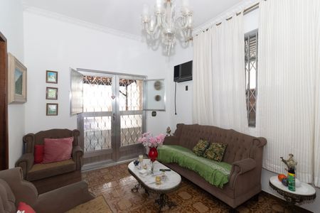 Sala de casa para alugar com 3 quartos, 150m² em Vila Valqueire, Rio de Janeiro