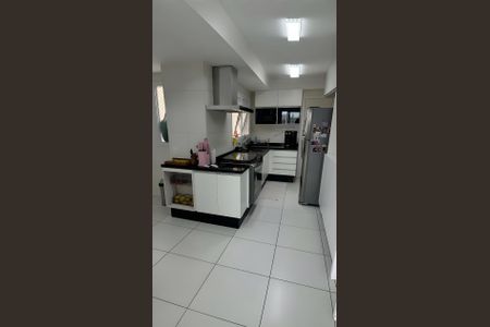 Apartamento para alugar com 7 quartos, 240m² em Água Branca, São Paulo