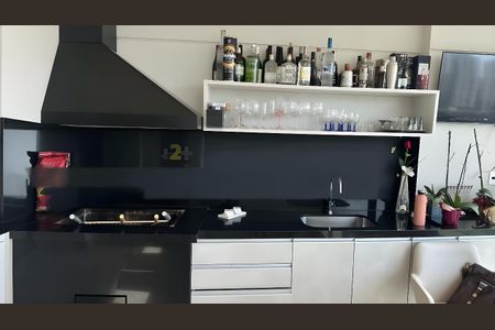 Apartamento para alugar com 7 quartos, 240m² em Água Branca, São Paulo