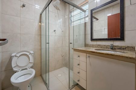 Casa para alugar com 70m², 2 quartos e 2 vagas Casa para alugar com 70m², 2 quartos e 2 vagasBanheiro da Suíte 1