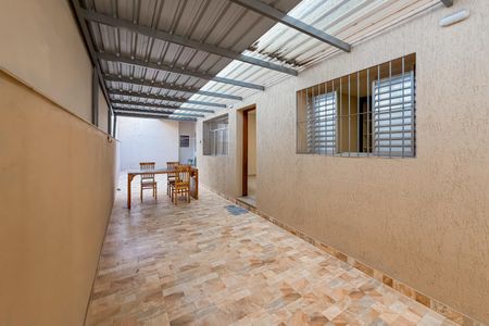 Casa para alugar com 70m², 2 quartos e 2 vagas Casa para alugar com 70m², 2 quartos e 2 vagasGaragem