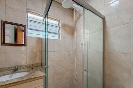 Casa para alugar com 70m², 2 quartos e 2 vagas Casa para alugar com 70m², 2 quartos e 2 vagasBanheiro da Suíte 2