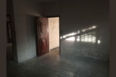 Casa à venda com 2 quartos, 110m² em Vila Romero, São Paulo