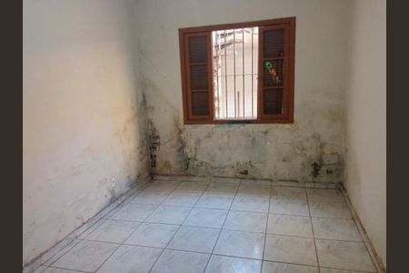 Casa à venda com 2 quartos, 110m² em Vila Romero, São Paulo