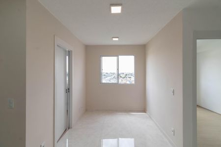 Apartamento à venda com 35m², 2 quartos e sem vaga Apartamento à venda com 35m², 2 quartos e sem vagaSala e Cozinha