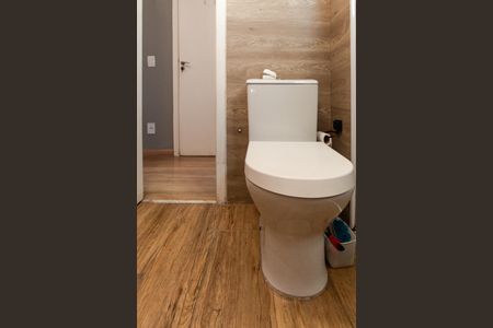 Banheiro da Suíte de apartamento para alugar com 2 quartos, 57m² em Parque Novo Mundo, São Paulo