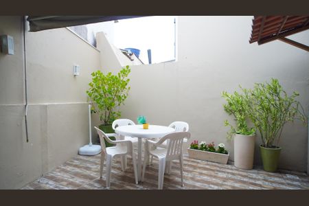 Casa de condomínio à venda com 87m², 3 quartos e 2 vagasPátio fundos 