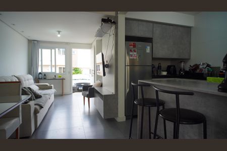 Casa de condomínio à venda com 87m², 3 quartos e 2 vagasSala/Cozinha