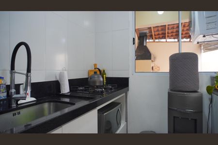 Casa de condomínio à venda com 87m², 3 quartos e 2 vagasCozinha 