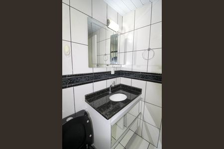 Apartamento à venda com 58m², 2 quartos e 1 vaga Apartamento à venda com 58m², 2 quartos e 1 vagaBanheiro