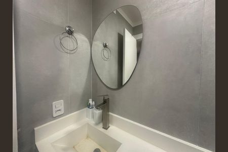 Apartamento à venda com 74m², 3 quartos e 1 vagaBanheiro da Suíte