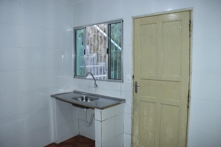 Casa para alugar com 2 quartos, 50m² em Chácaras São Marcos, Embu das Artes