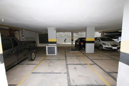 Apartamento para alugar com 74m², 2 quartos e 1 vagaGaragem