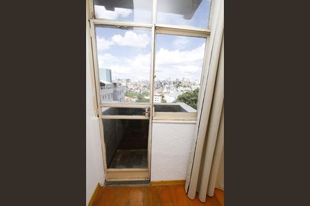 varanda do quarto 1 de apartamento para alugar com 2 quartos, 74m² em Jardim America, Belo Horizonte