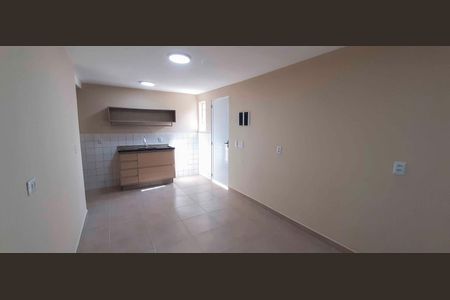 Casa para alugar com 1 quarto, 10m² em Vila Yolanda, Osasco
