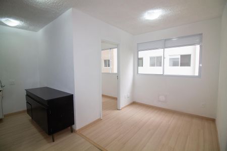 Sala de apartamento para alugar com 2 quartos, 33m² em Jardim Caravelas, São Paulo
